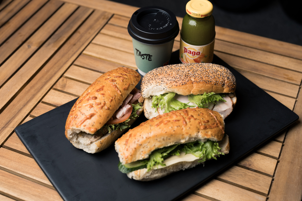 hos oss hittar du goda wraps i göteborg wraps götebrg